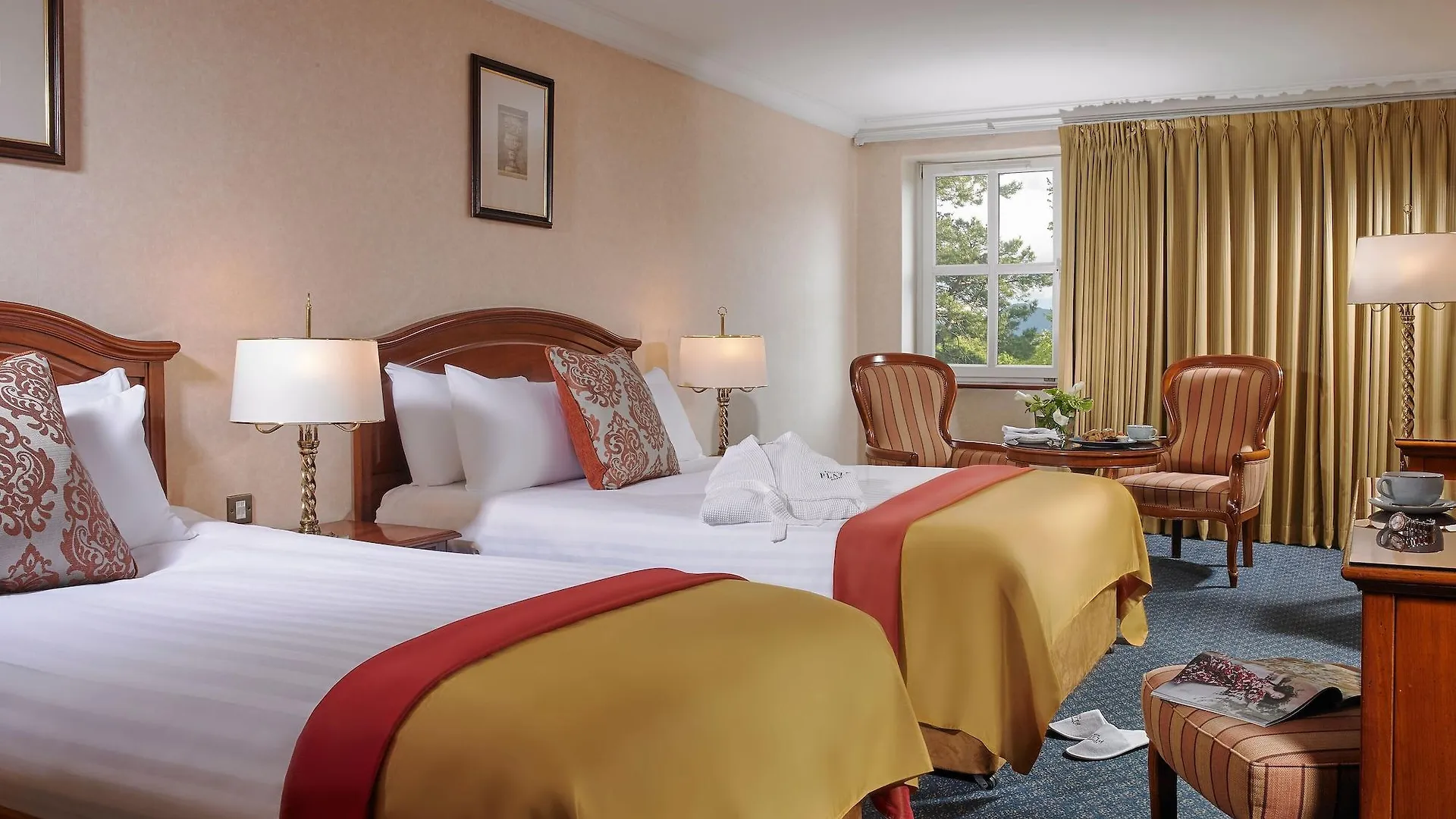 Killarney Plaza Hotel&Spa 4*,