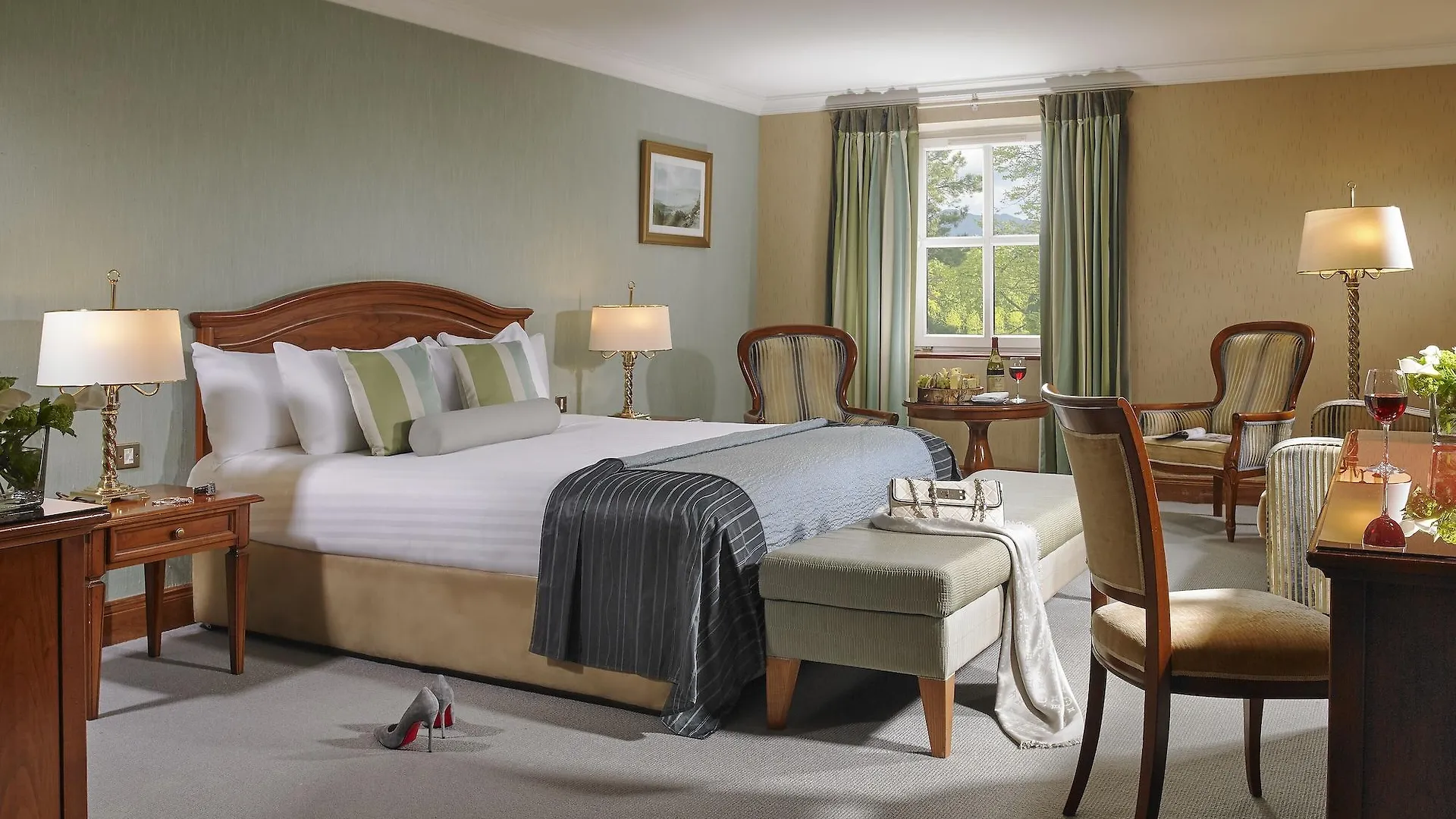 Killarney Plaza Hotel&Spa Hotel